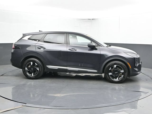 Used 2026 Kia Sportage LX FWD image 4