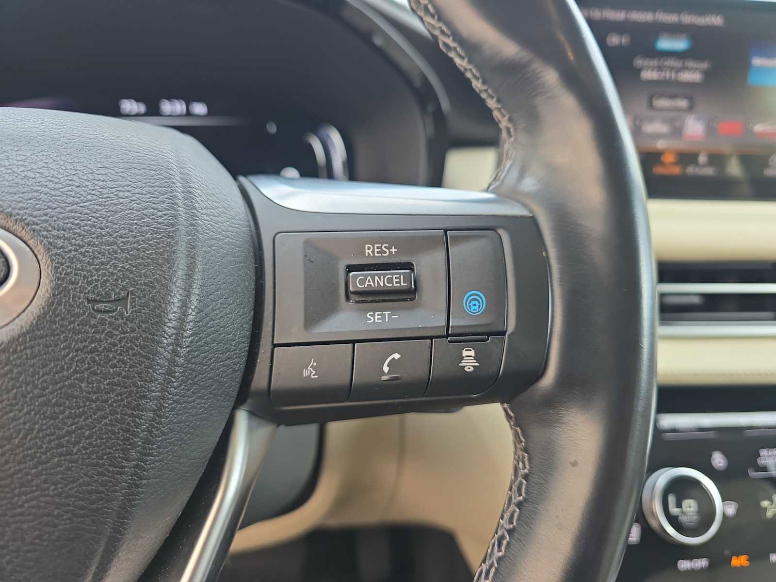 Used 2022 INFINITI QX60 Sensory w/ Cargo Package image 25