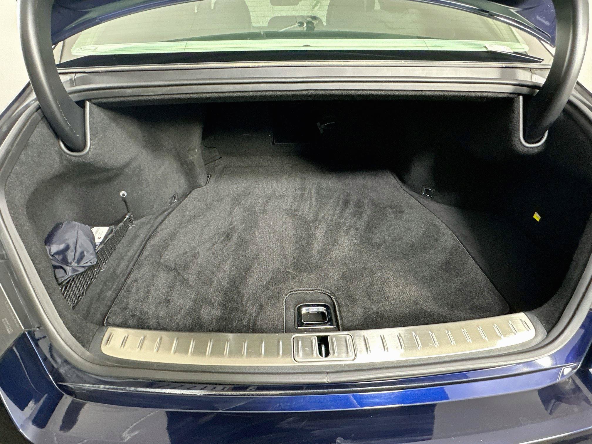 Used 2023 Genesis G90 3.5T AWD/4WD image 29