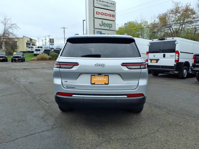 Certified 2023 Jeep Grand Cherokee L Limited AWD/4WD image 4