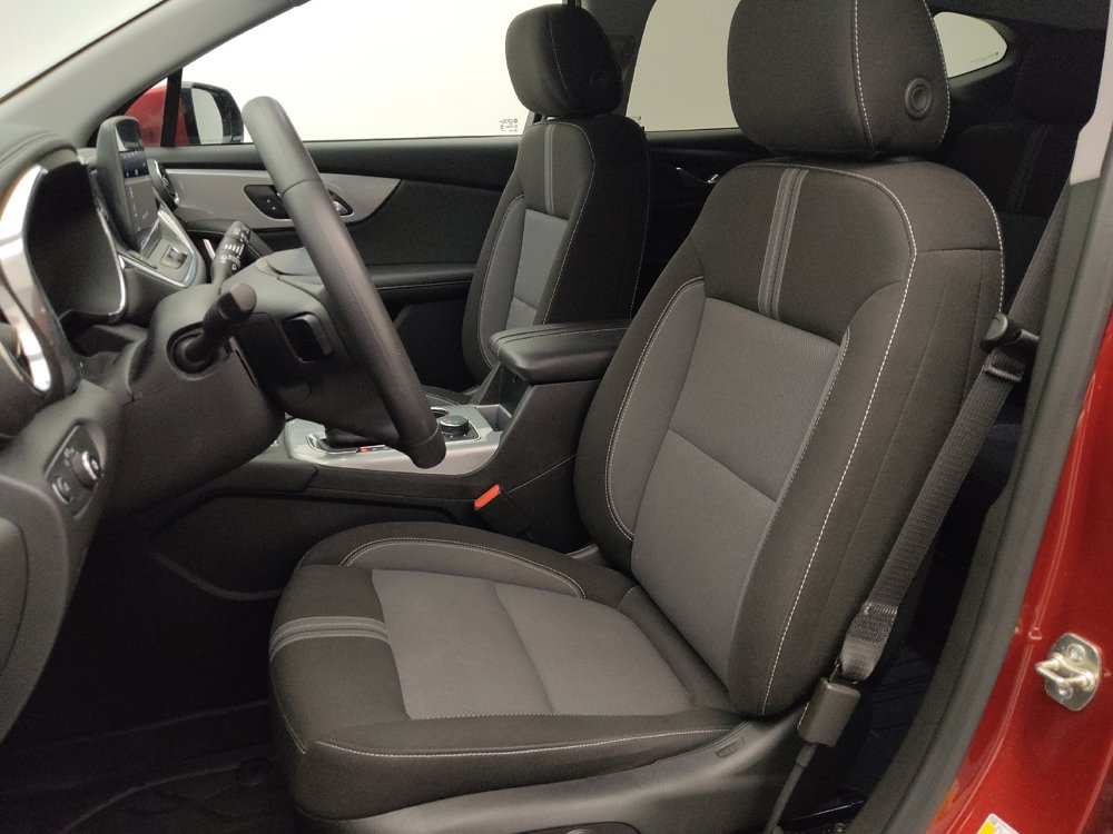 Used 2024 Chevrolet Blazer LT w/ Convenience Package FWD image 17