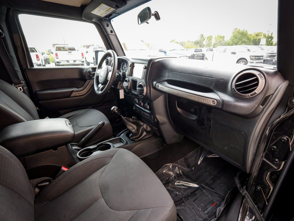 Used 2018 Jeep Wrangler Sport AWD/4WD image 20