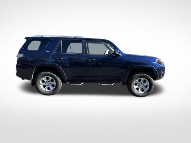 Used 2015 Toyota 4Runner SR5 AWD/4WD image 2