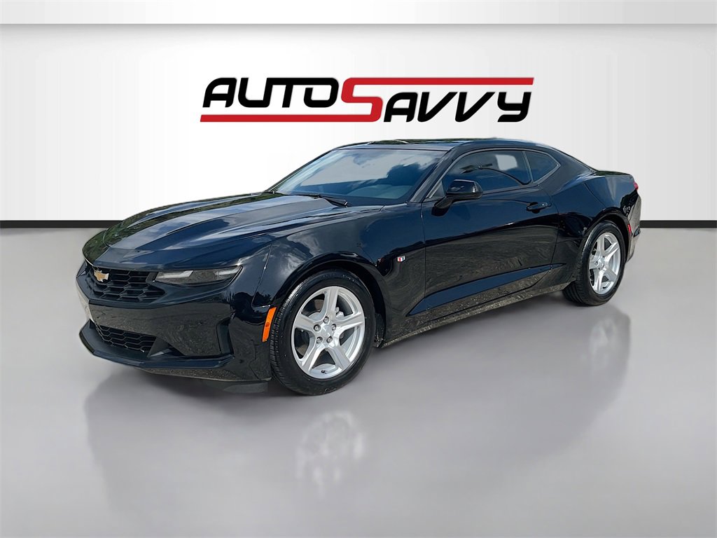 Used 2024 Chevrolet Camaro LT image 3