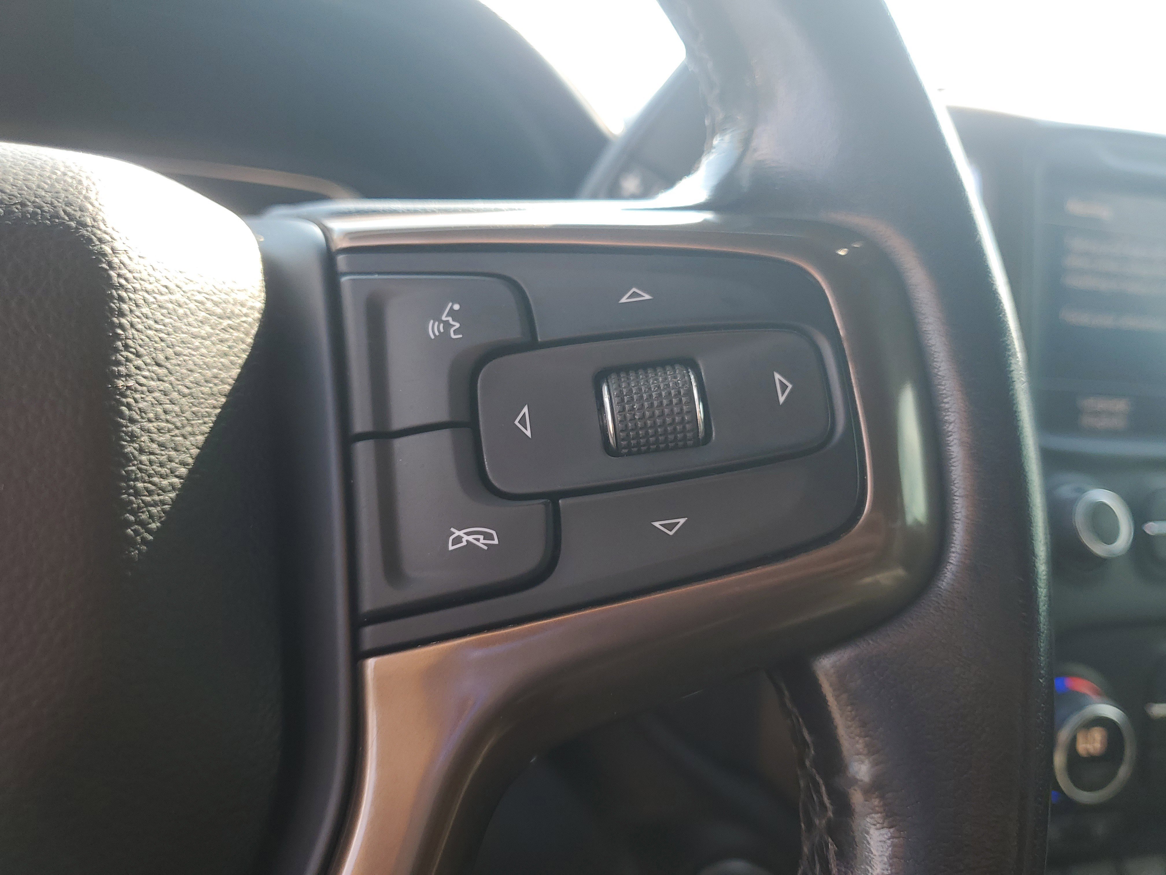 Used 2022 Chevrolet Silverado 3500 High Country w/ Safety Package II AWD/4WD image 16