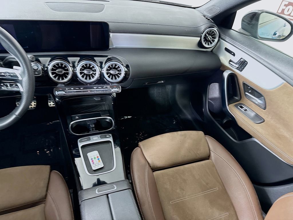 Used 2025 Mercedes-Benz CLA 250 4MATIC w/ AMG Night Package image 26