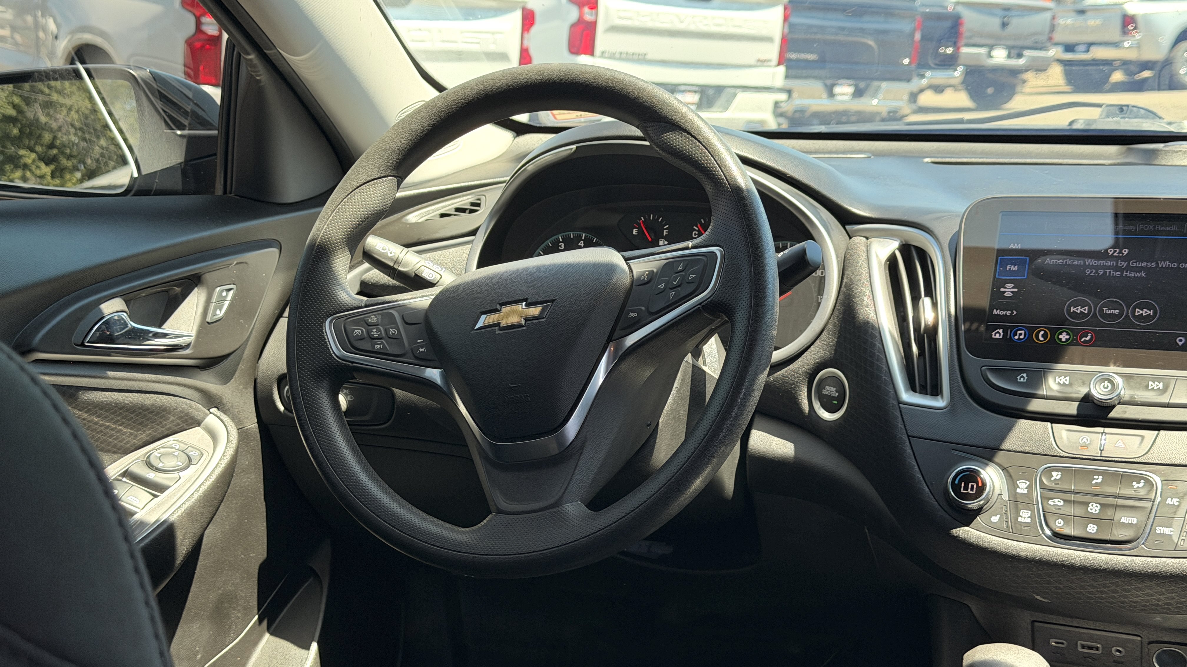 Used 2024 Chevrolet Malibu LT FWD image 15