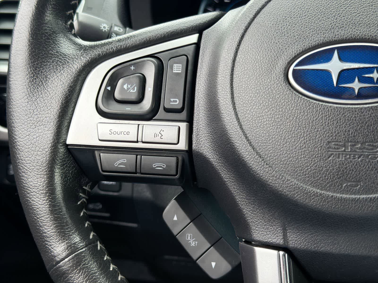 Used 2017 Subaru Forester 2.5i Touring AWD/4WD image 25