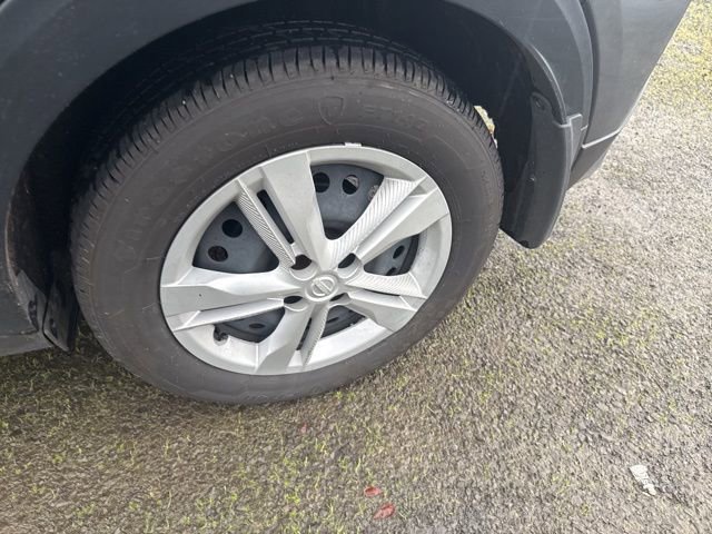 Used 2024 Nissan Kicks S image 11