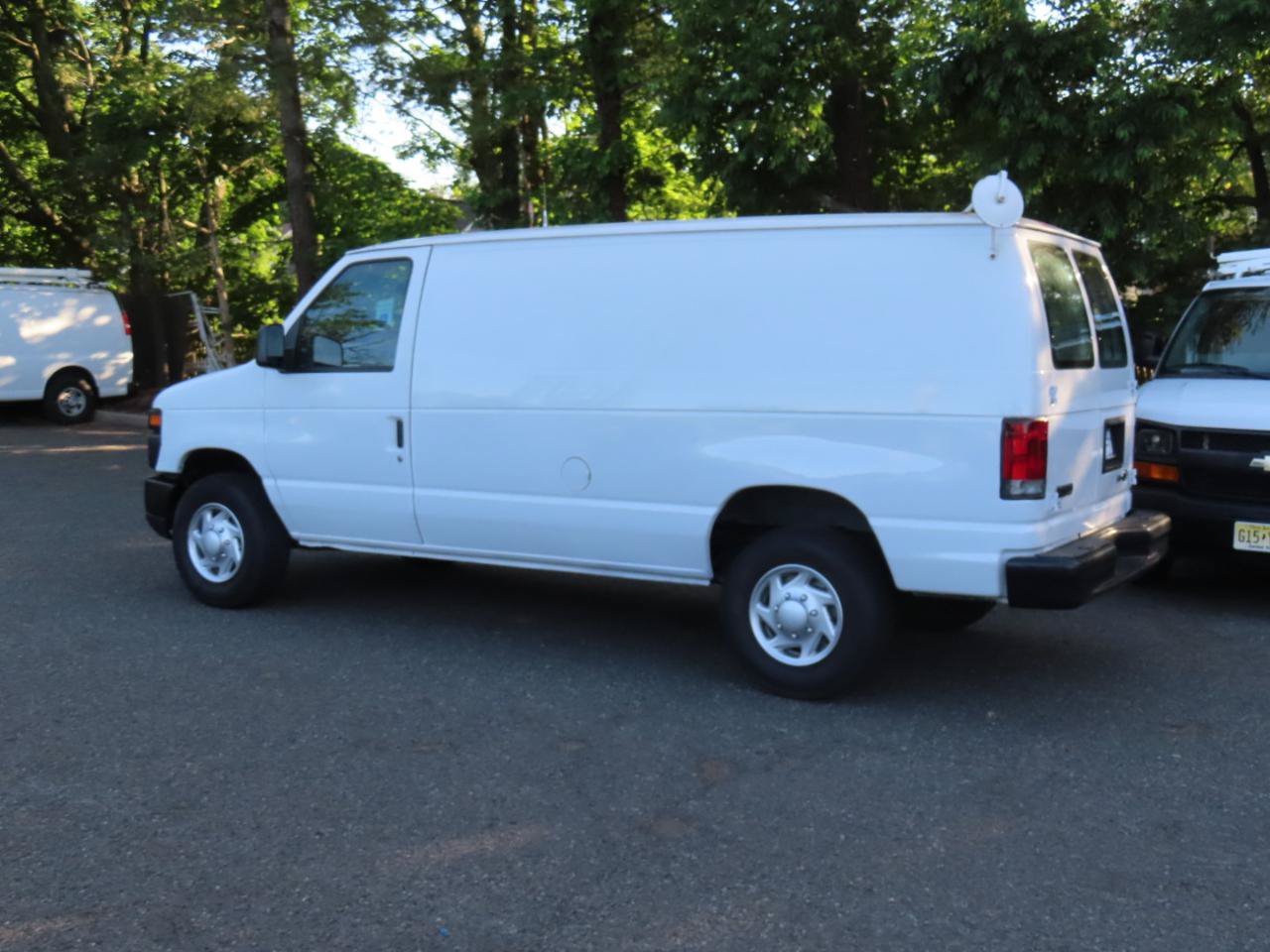 Used 2013 Ford E-250 and Econoline 250 RWD image 3