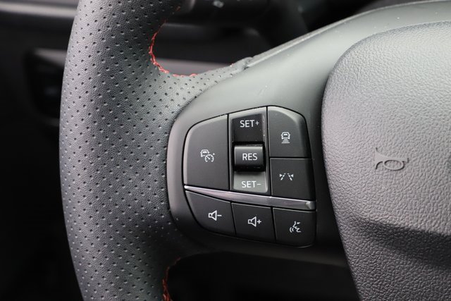 Used 2025 Ford Escape ST-Line Elite w/ Premium Technology Package image 25