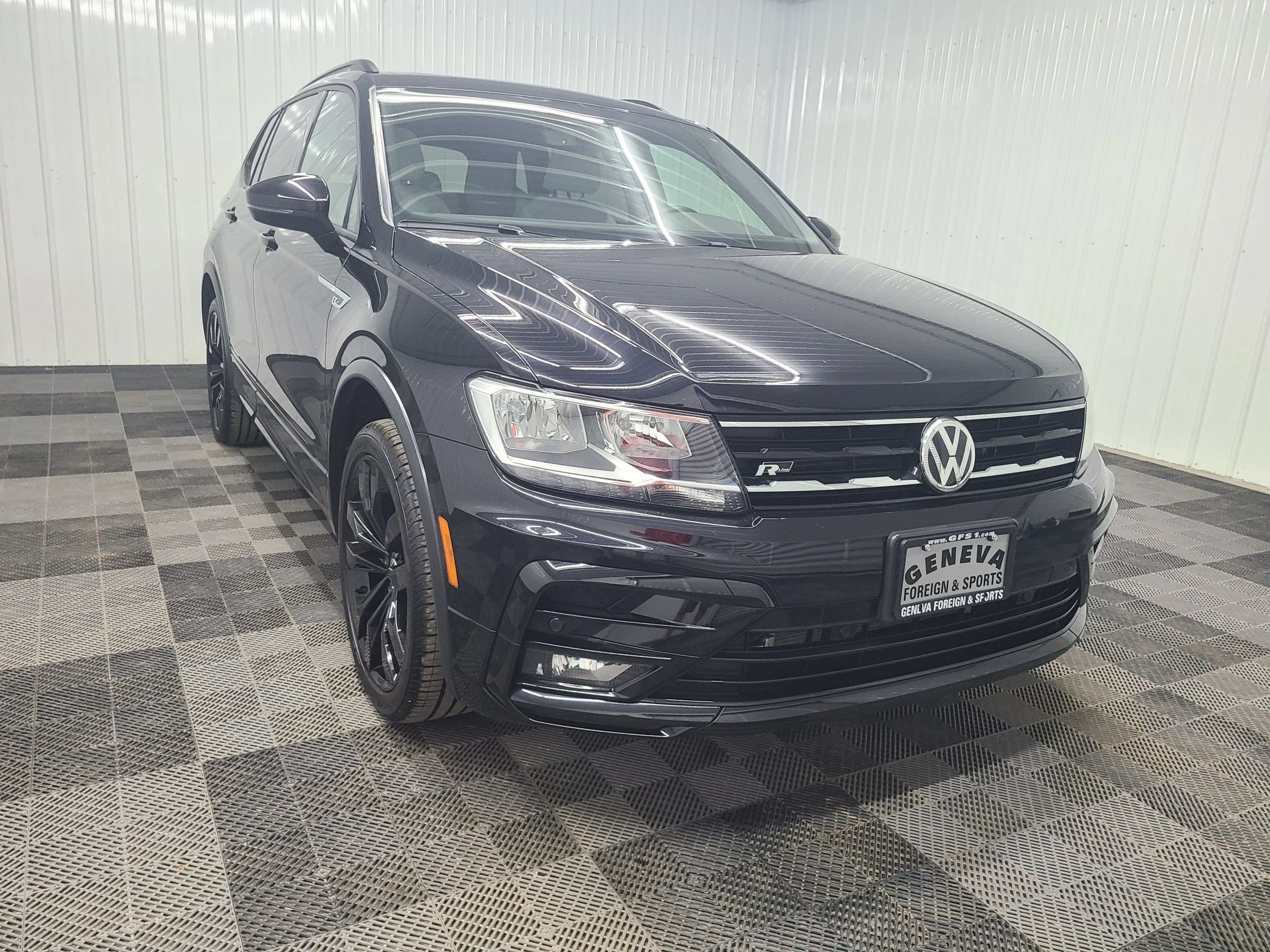 Used 2021 Volkswagen Tiguan SE R-Line AWD/4WD image 14