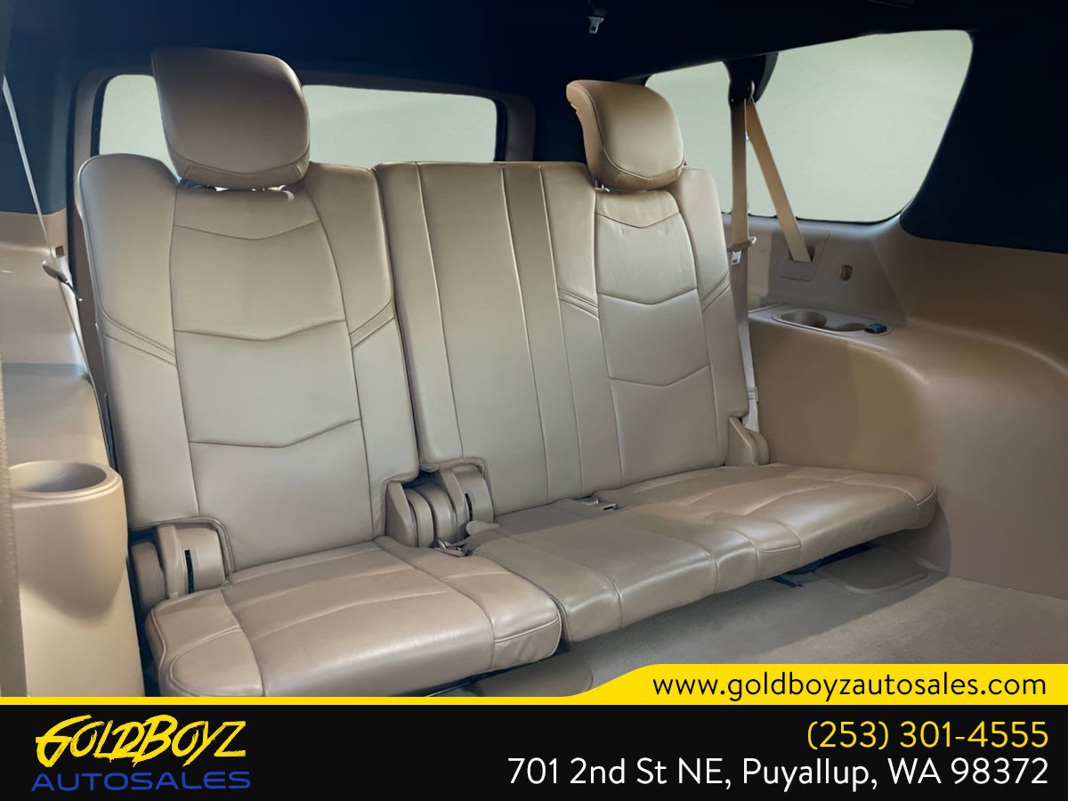 Used 2017 Cadillac Escalade ESV Platinum image 37