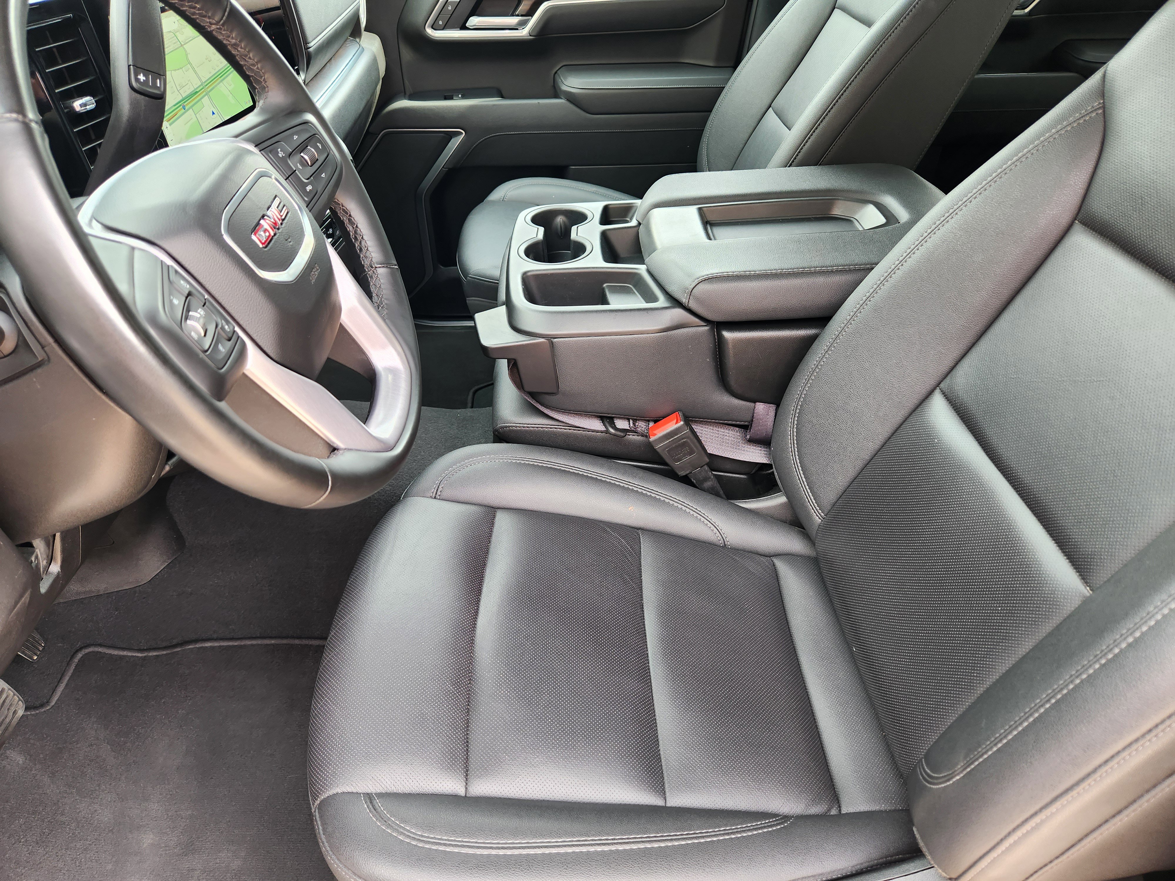 Used 2025 GMC Sierra 1500 SLT image 13