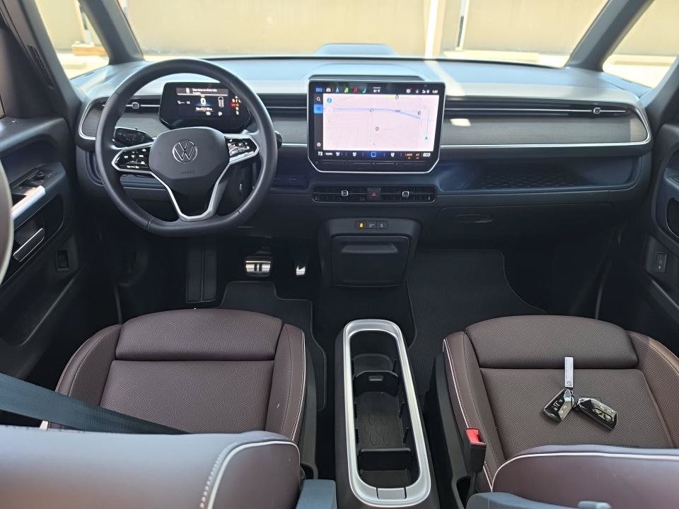 Used 2025 Volkswagen ID. Buzz Pro S Plus AWD/4WD image 7