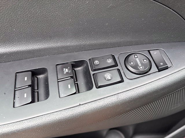 Used 2019 Hyundai Tucson Value AWD/4WD image 12