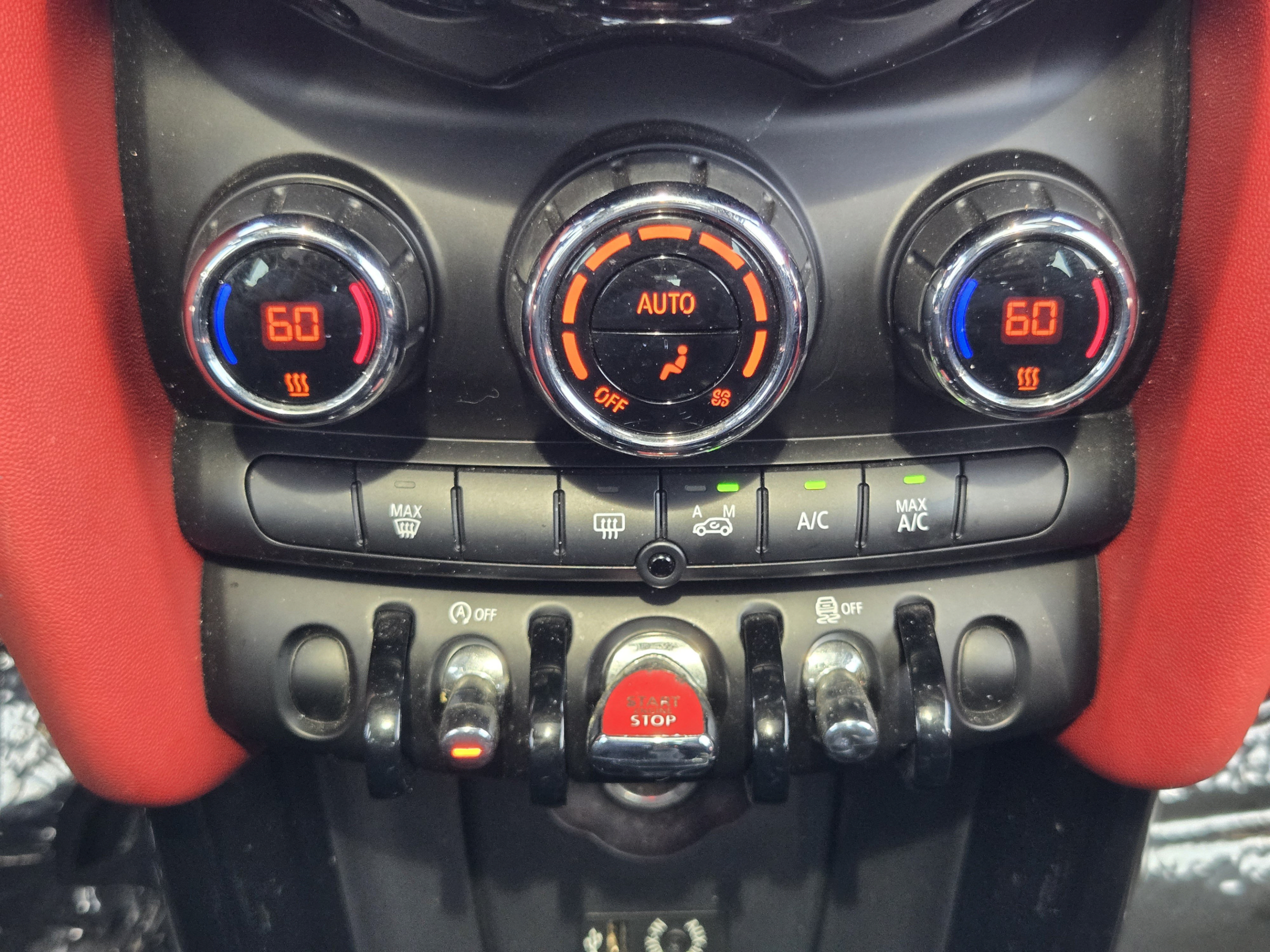 Used 2015 MINI Cooper 2-Door Hardtop FWD image 14