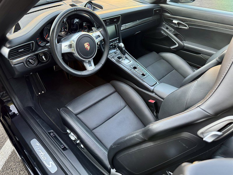 Used 2015 Porsche 911 Turbo S w/ High-end Infotainment Package AWD/4WD image 44