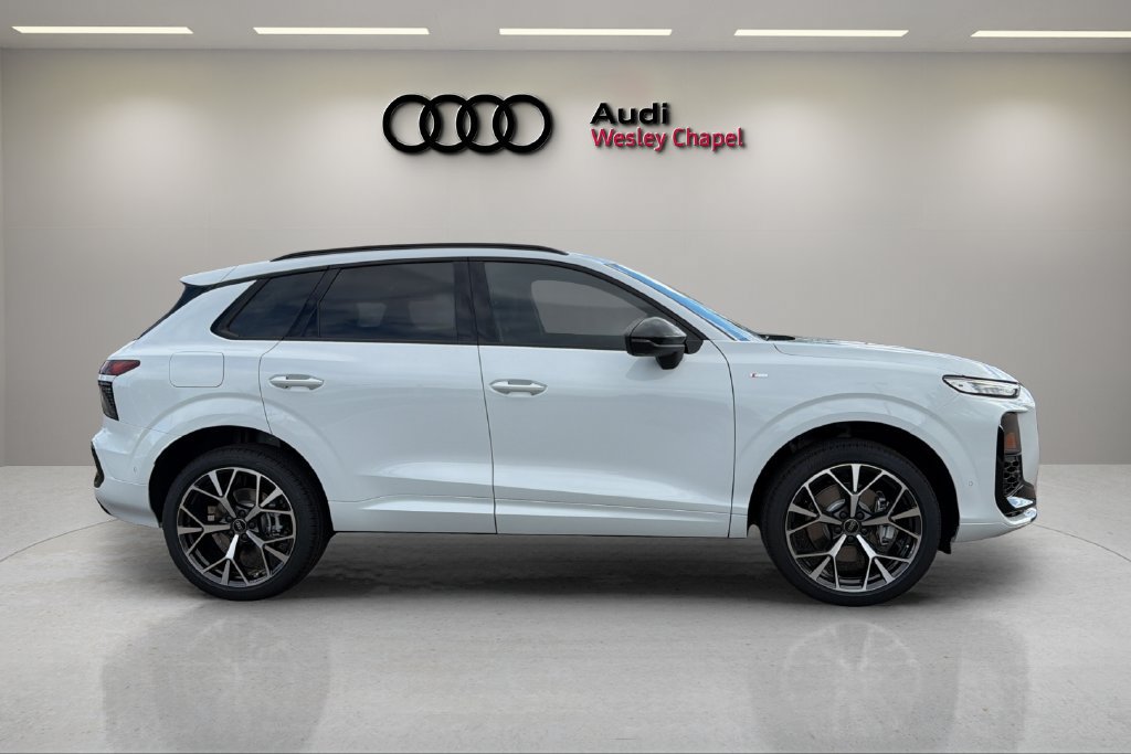 New 2026 Audi Q3 quattro 2.0T AWD/4WD image 6