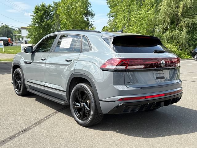 Used 2025 Volkswagen Atlas Cross Sport SEL R-Line AWD/4WD image 2