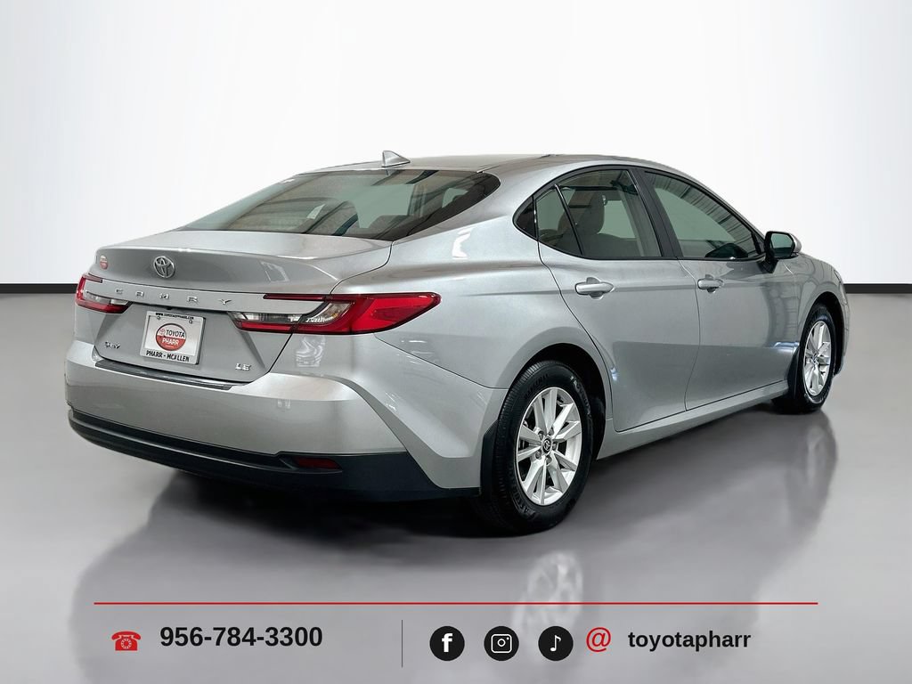 Used 2025 Toyota Camry LE w/ Convenience Package FWD image 4