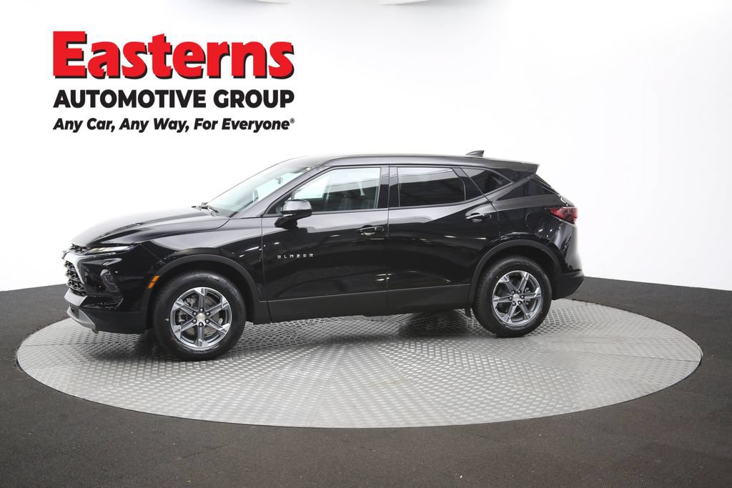 Used 2025 Chevrolet Blazer LT FWD image 62