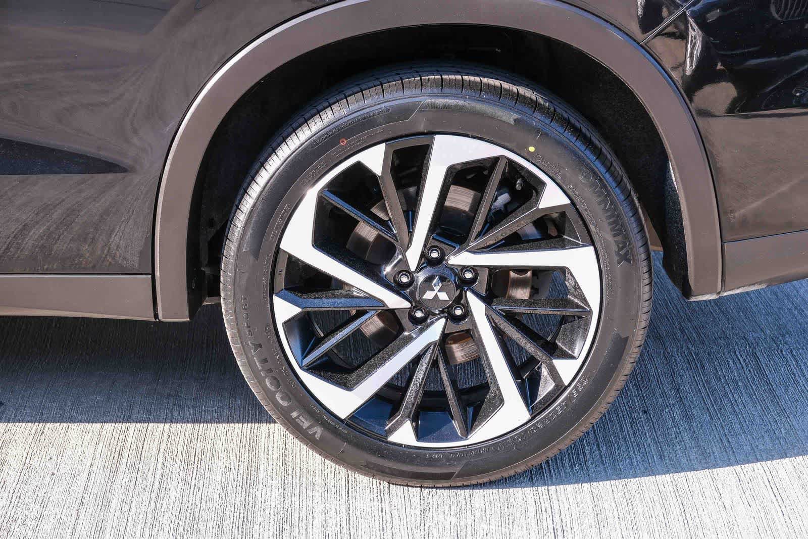 Used 2024 Mitsubishi Outlander SE AWD/4WD image 9