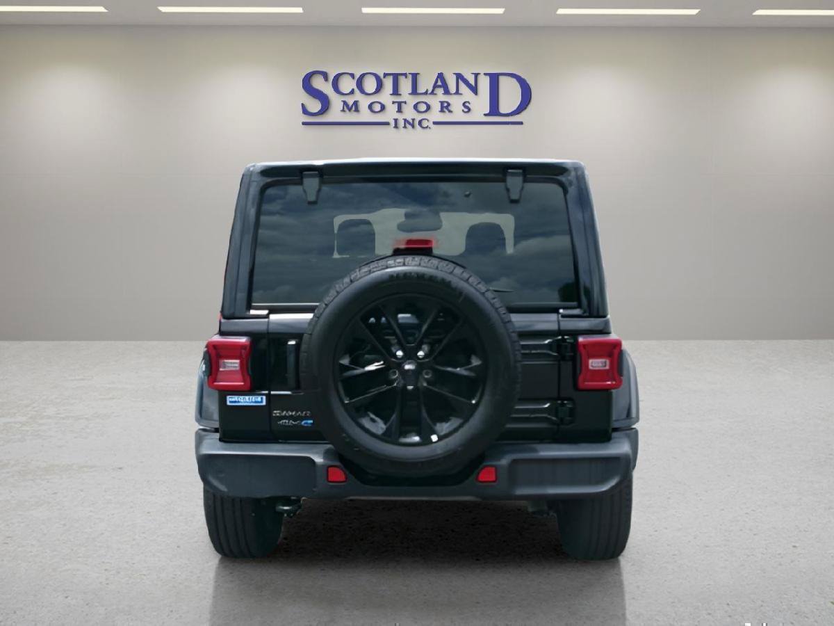 Used 2025 Jeep Wrangler Unlimited Sahara w/ Safety Group AWD/4WD image 7