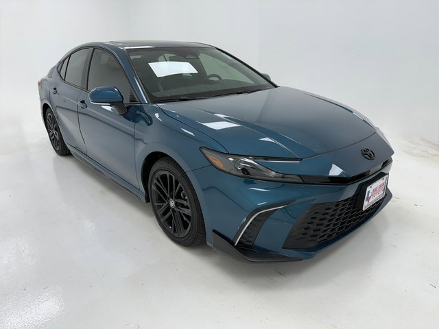 New 2026 Toyota Camry SE w/ Multimedia Upgrade Package image 2