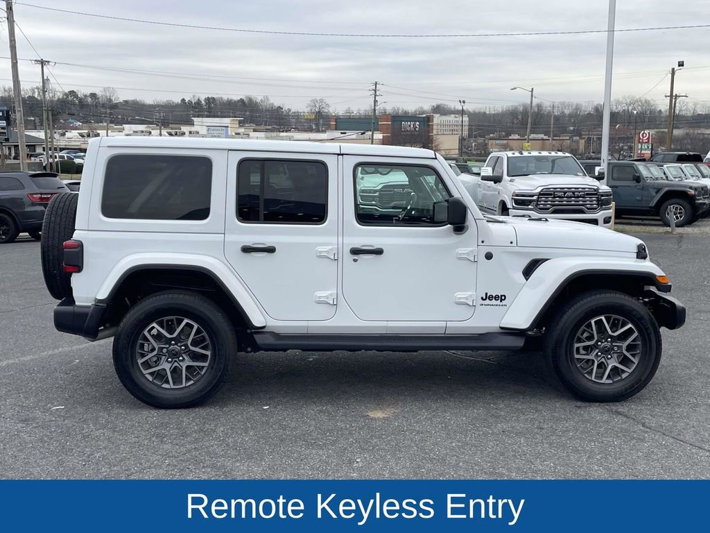 Certified 2025 Jeep Wrangler Sahara image 10