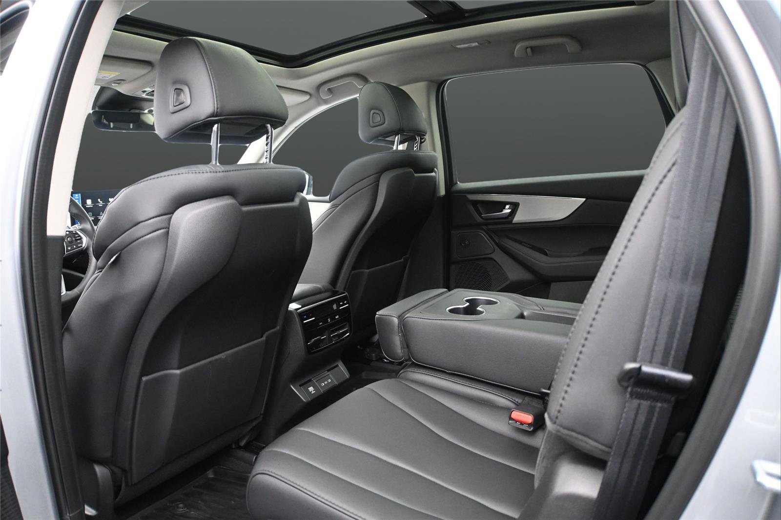 Certified 2026 Acura MDX SH-AWD image 10