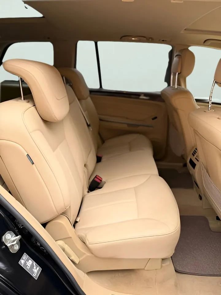 Used 2012 Mercedes-Benz GL 450 4MATIC image 24