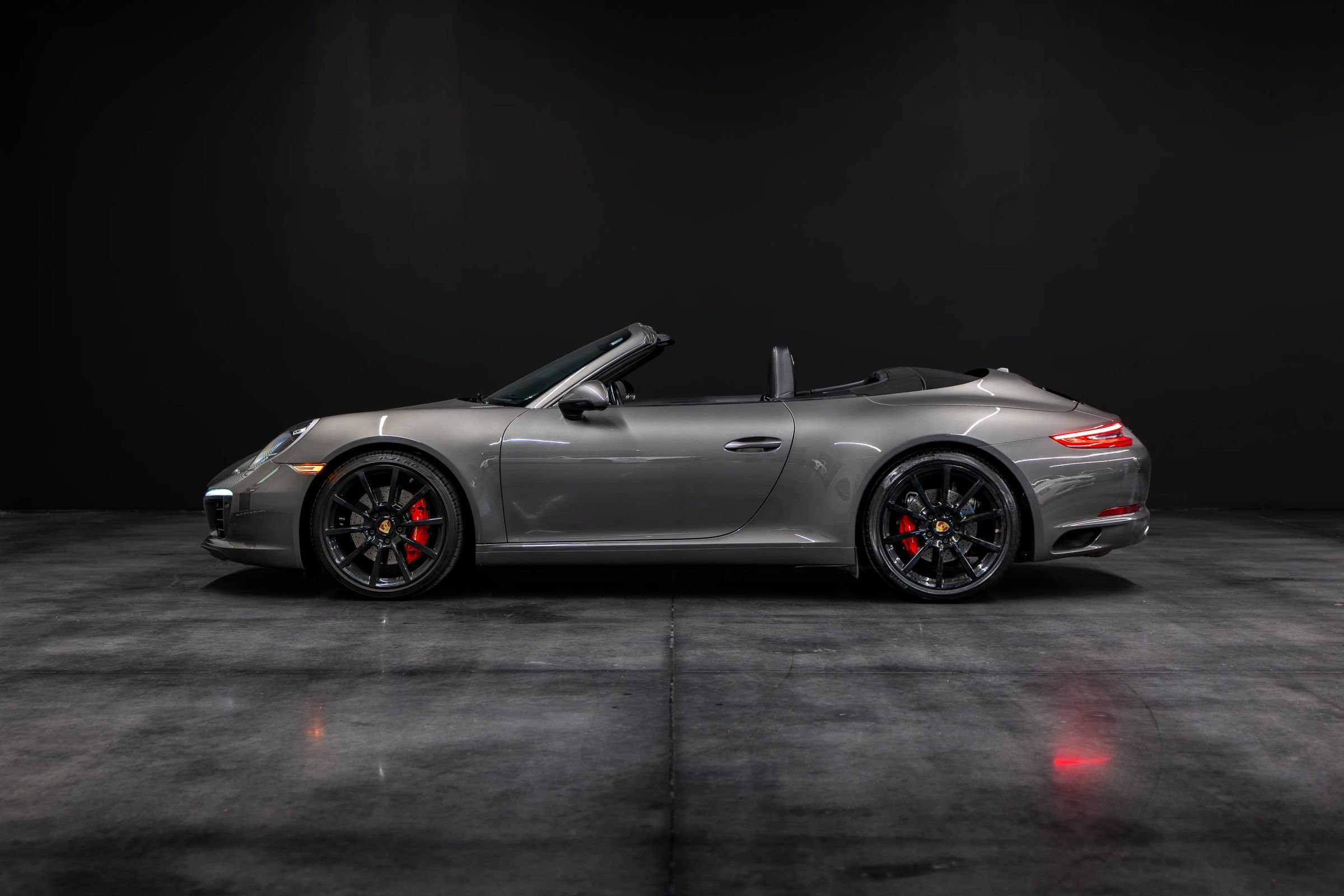 Used 2017 Porsche 911 Carrera S RWD image 8
