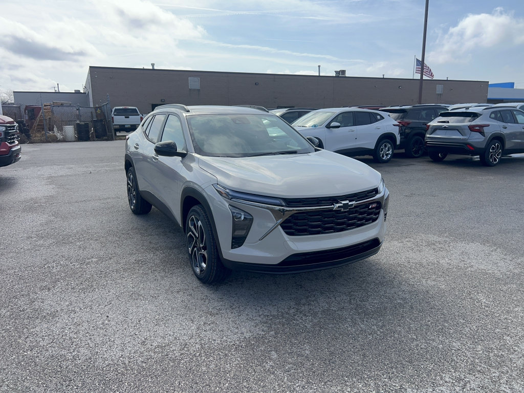 New 2026 Chevrolet Trax RS FWD image 3