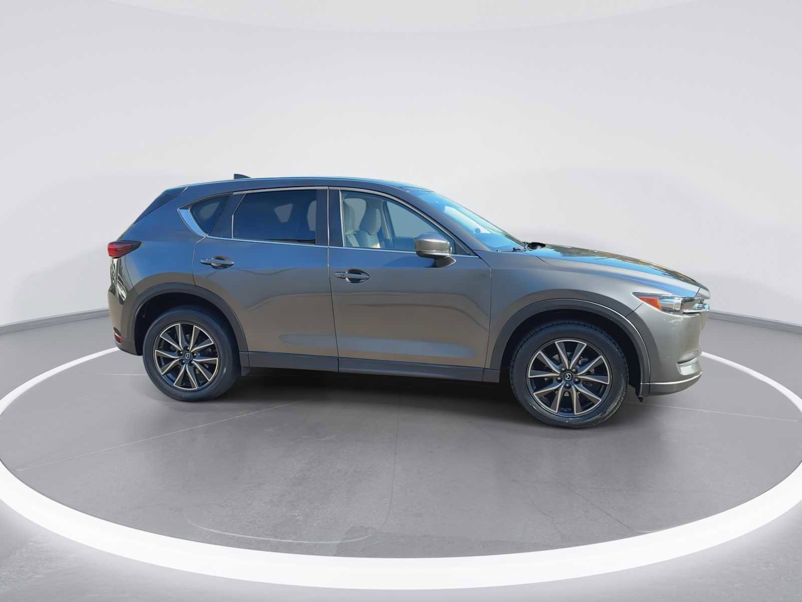 Used 2018 MAZDA CX-5 Touring w/ Preferred Equipment Package image 9