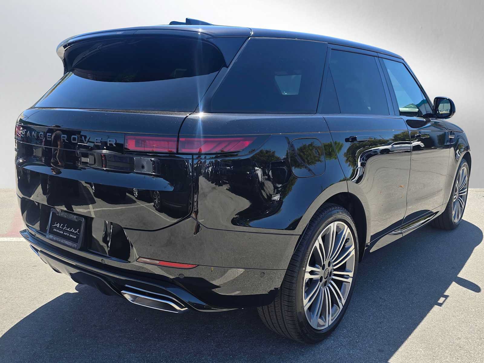 New 2026 Land Rover Range Rover Sport Dynamic SE AWD/4WD image 5