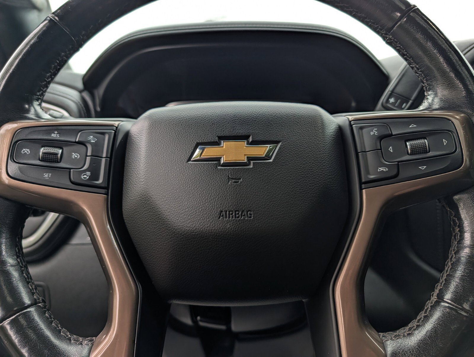 Used 2019 Chevrolet Silverado 1500 High Country AWD/4WD image 37