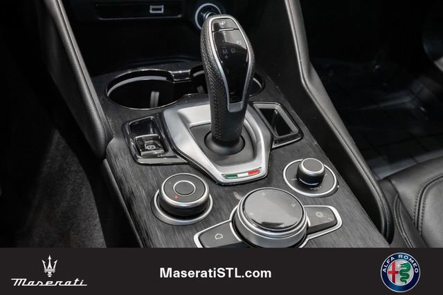 Used 2022 Alfa Romeo Giulia Sprint image 18