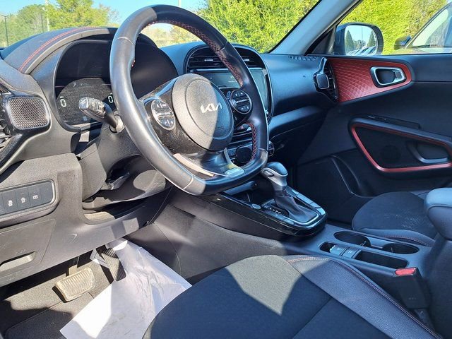 Used 2023 Kia Soul GT-Line w/ GT-Line Technology Package image 8
