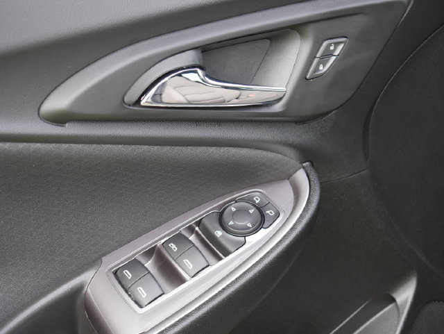 Used 2022 Chevrolet Malibu LT FWD image 13