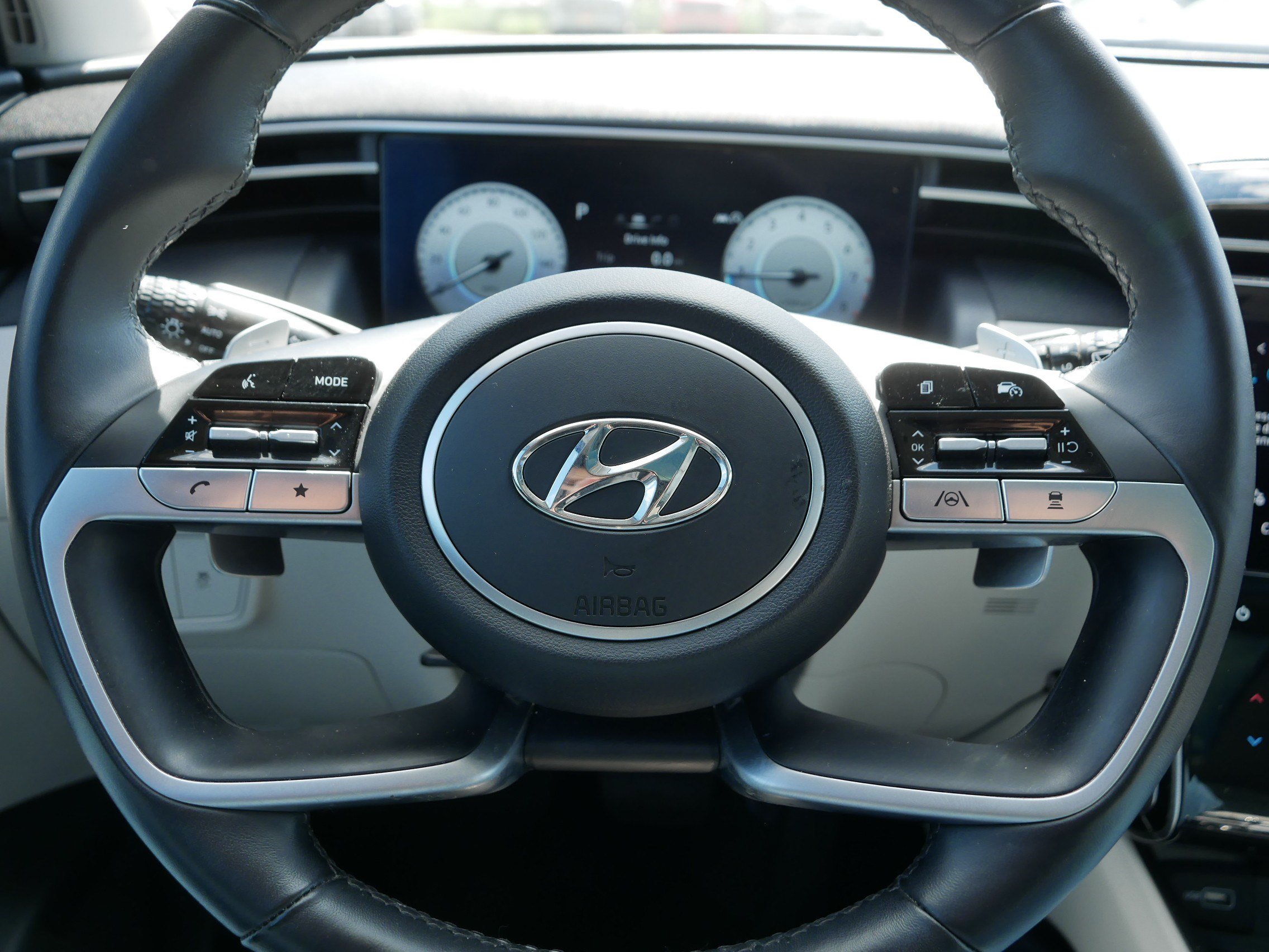 Certified 2023 Hyundai Tucson Limited AWD/4WD image 25
