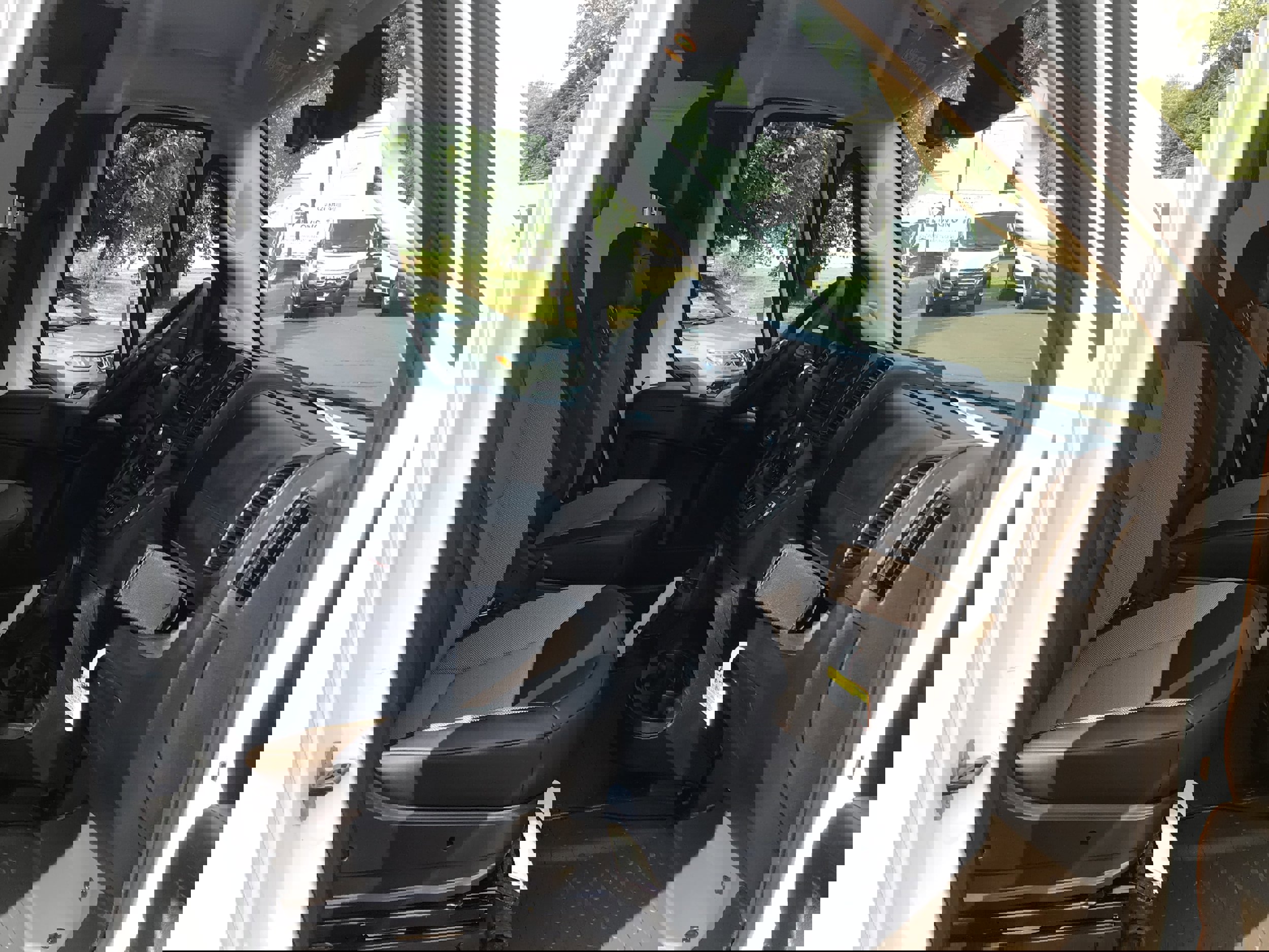 New 2025 RAM ProMaster 1500 w/ Safety Group image 9