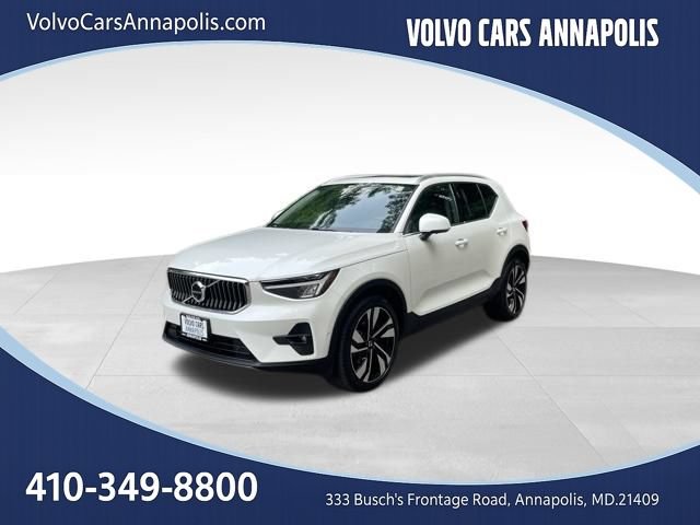 Certified 2024 Volvo XC40 B5 Plus w/ Protection Package Premier AWD/4WD image 4