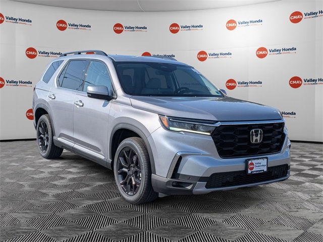 New 2025 Honda Pilot Touring image 3