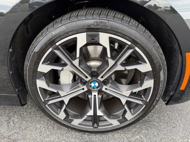 Certified 2026 BMW 330i xDrive Sedan w/ Premium Package AWD/4WD image 39