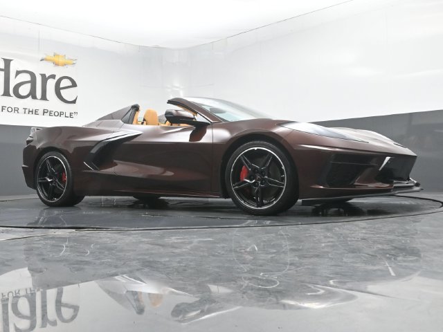 Used 2023 Chevrolet Corvette Stingray Premium Conv w/ Z51 Performance Package RWD image 2