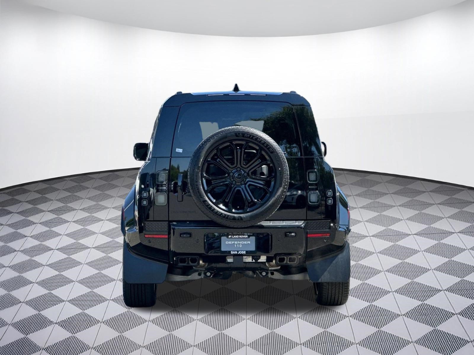 New 2026 Land Rover Defender 110 OCTA AWD/4WD image 9