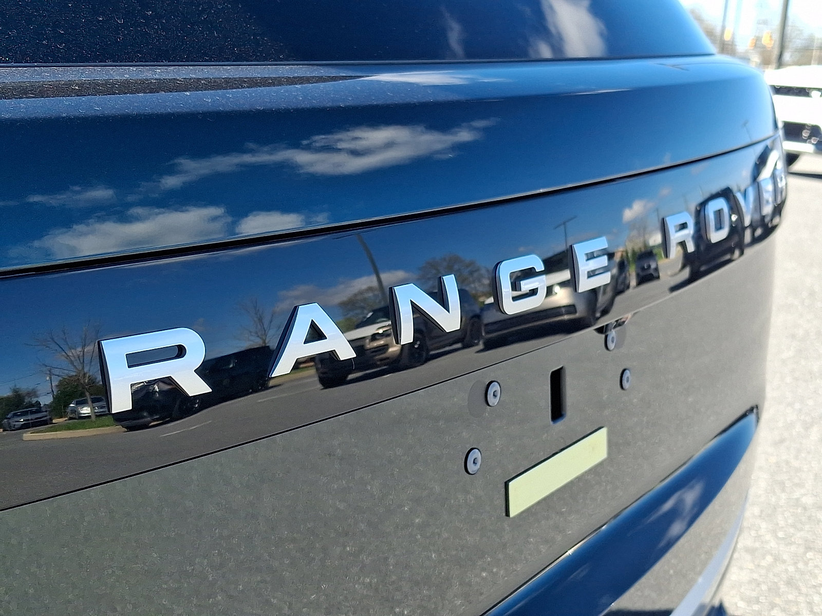 New 2026 Land Rover Range Rover Long Wheelbase Autobiography AWD/4WD image 23