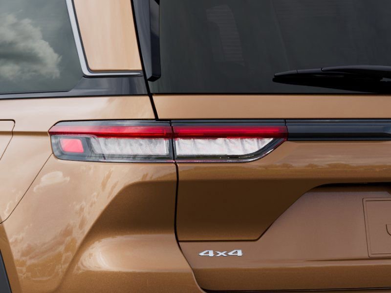New 2026 Jeep Grand Cherokee Limited AWD/4WD image 9