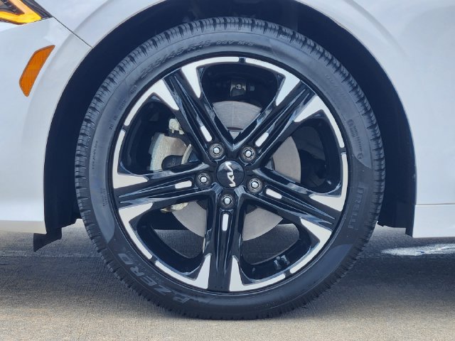 Used 2024 Kia K5 GT-Line w/ GT-Line Premium Package FWD image 10